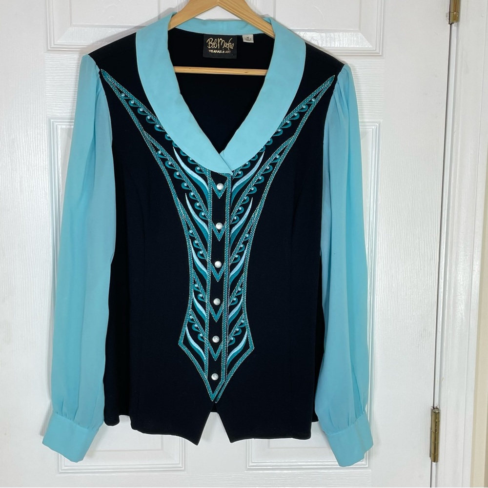 Vintage Bob Mackie Womens Blouse Size Medium Wearable Art Pearl Button Up